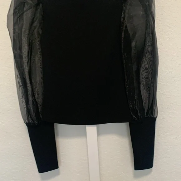 Alice + Olivia Black Sheer Sleeve Blouse - Picture 5 of 10
